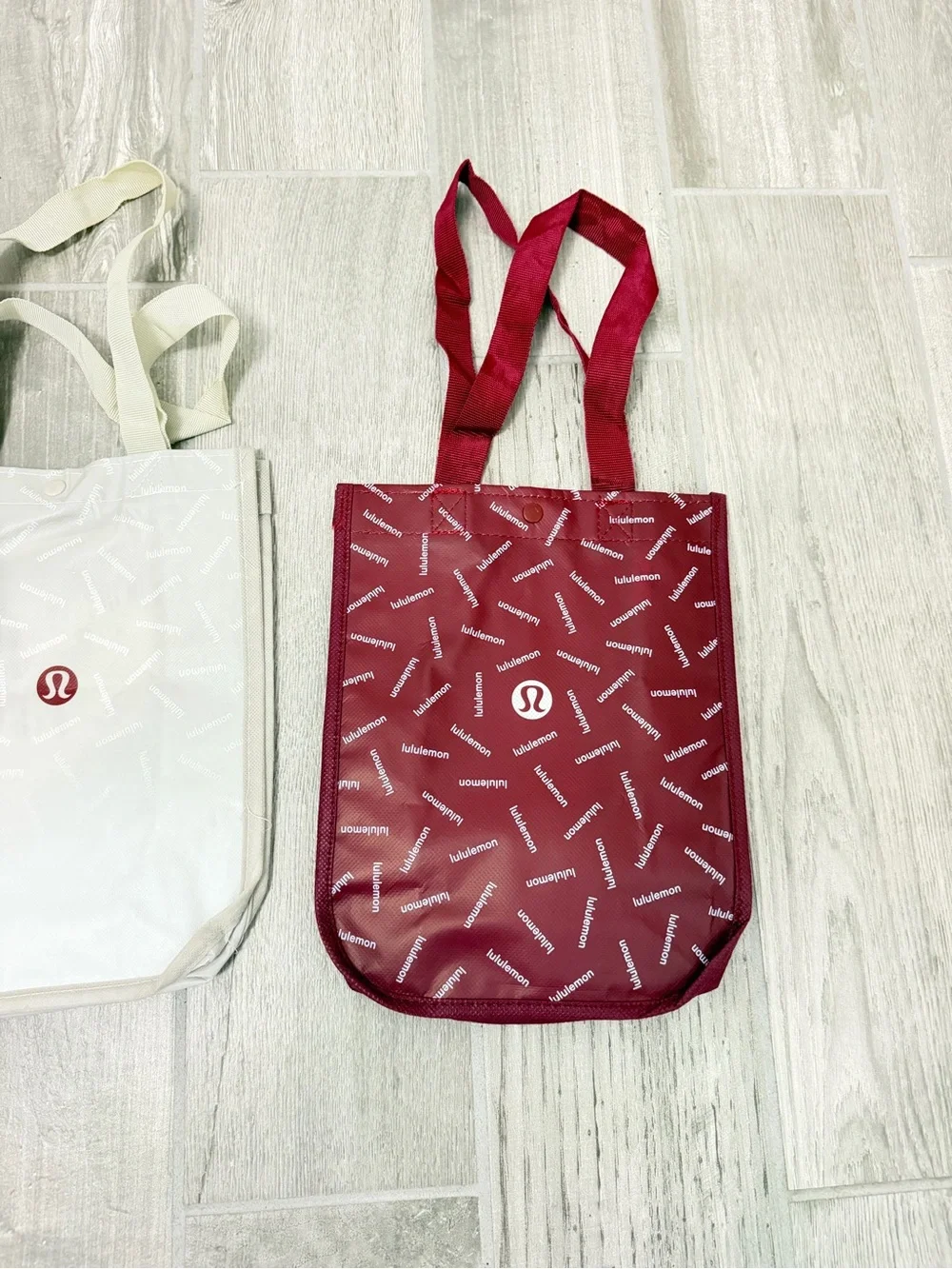 lululemon athletica Burgundy and Cream Logo Tote (3) Set